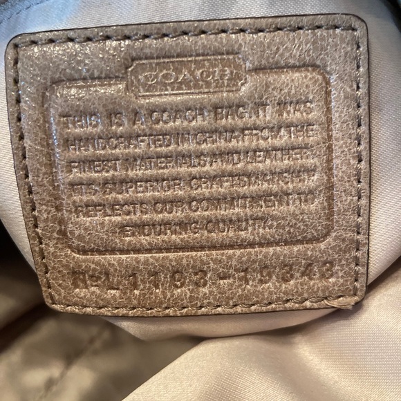 Authentic Coach handbag - Picture 3 of 7